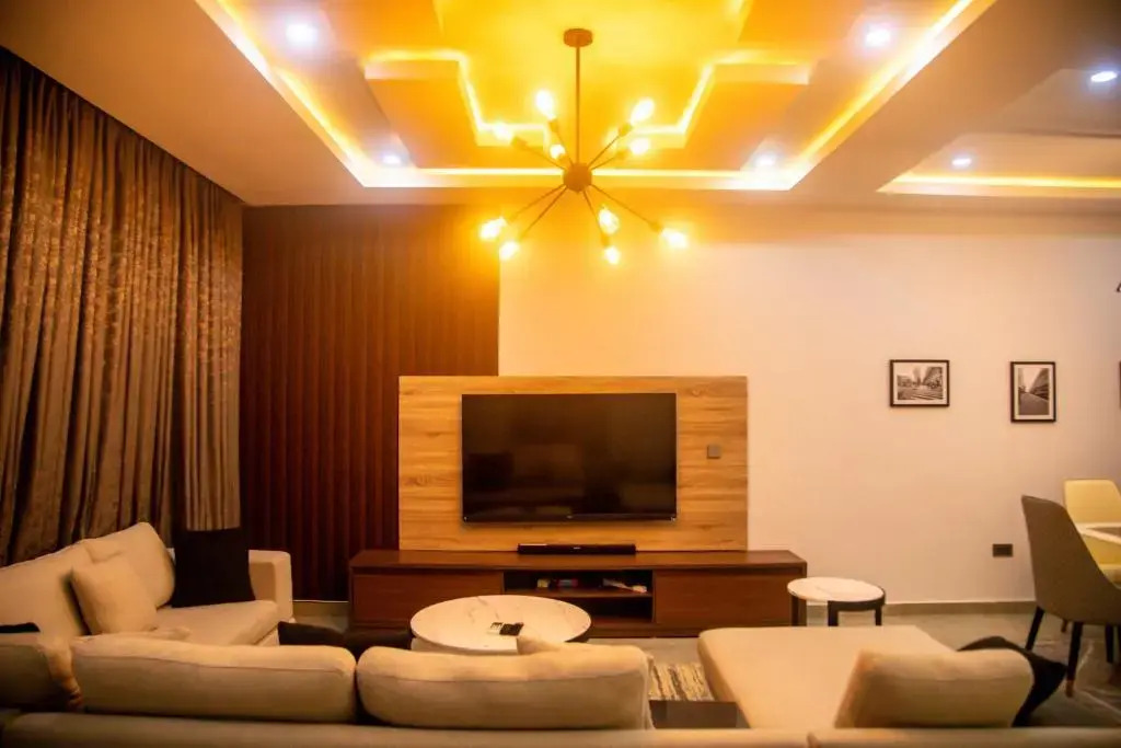 Historia Mews, 4 Bedroom Town House with Pool