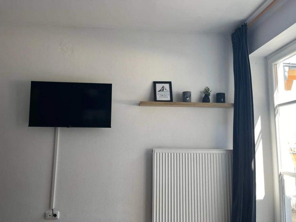 NEW! Apartment Gipfelglück Kaprun - modern, 75m2, Sauna, Pkw, Wifi
