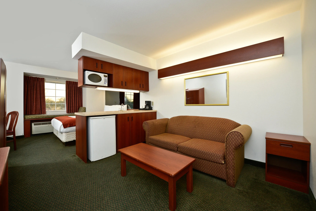 Americas Best Value Inn & Suites - Lake Charles / I - 210 Exit 5