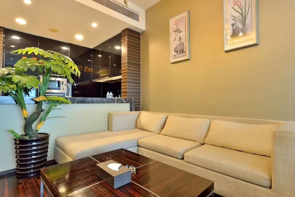HeeFun Apartment GZ -Poly World Trading Center