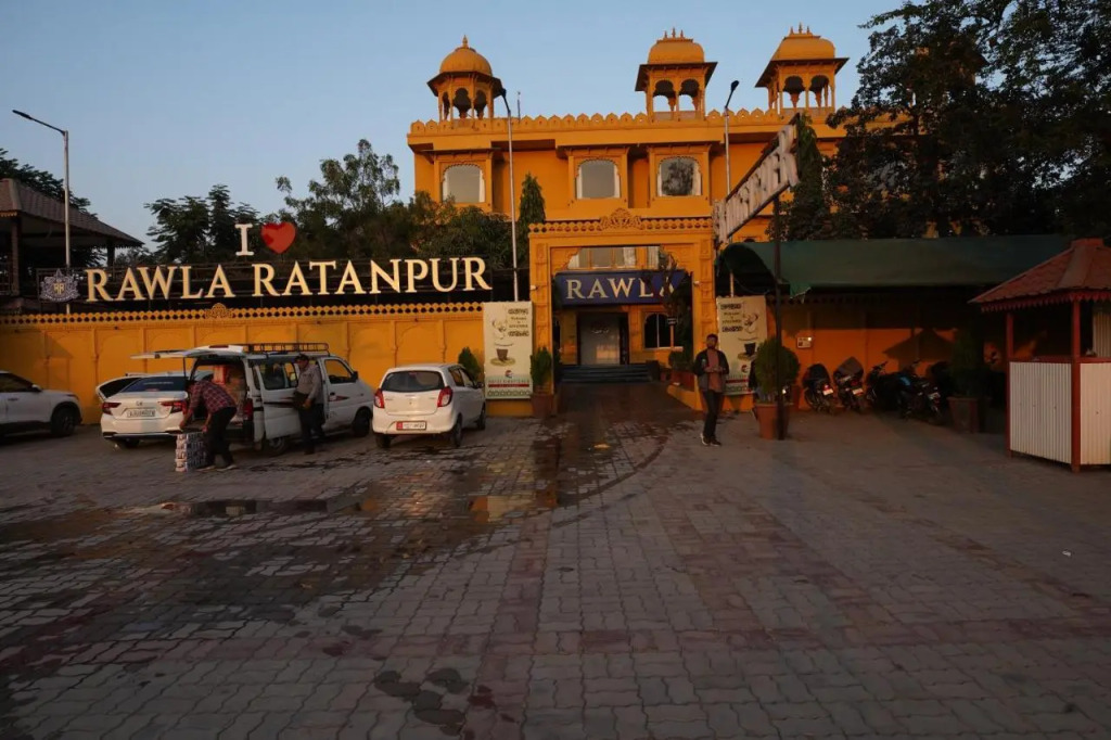Rawla Ratanpur - Kingfisher Hotel