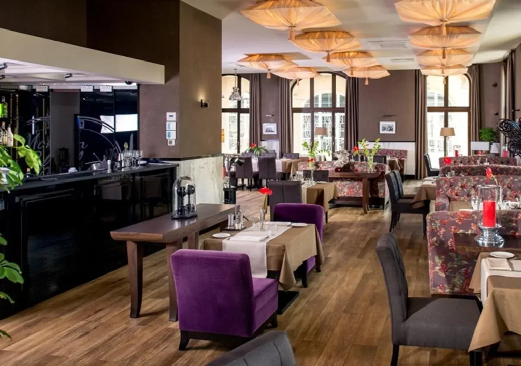 Astoria Hotel