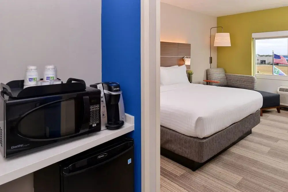 Holiday Inn Express & Suites Trinity by IHG
