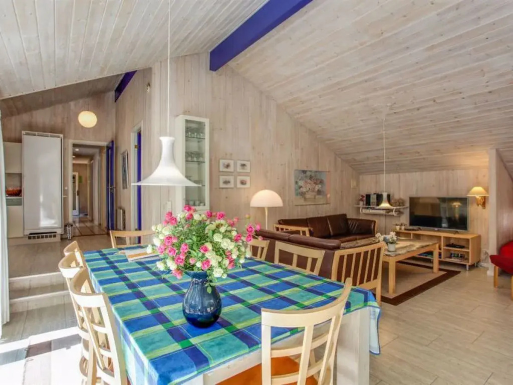 Holiday Home Sylvia - 900m from the sea by Interhome