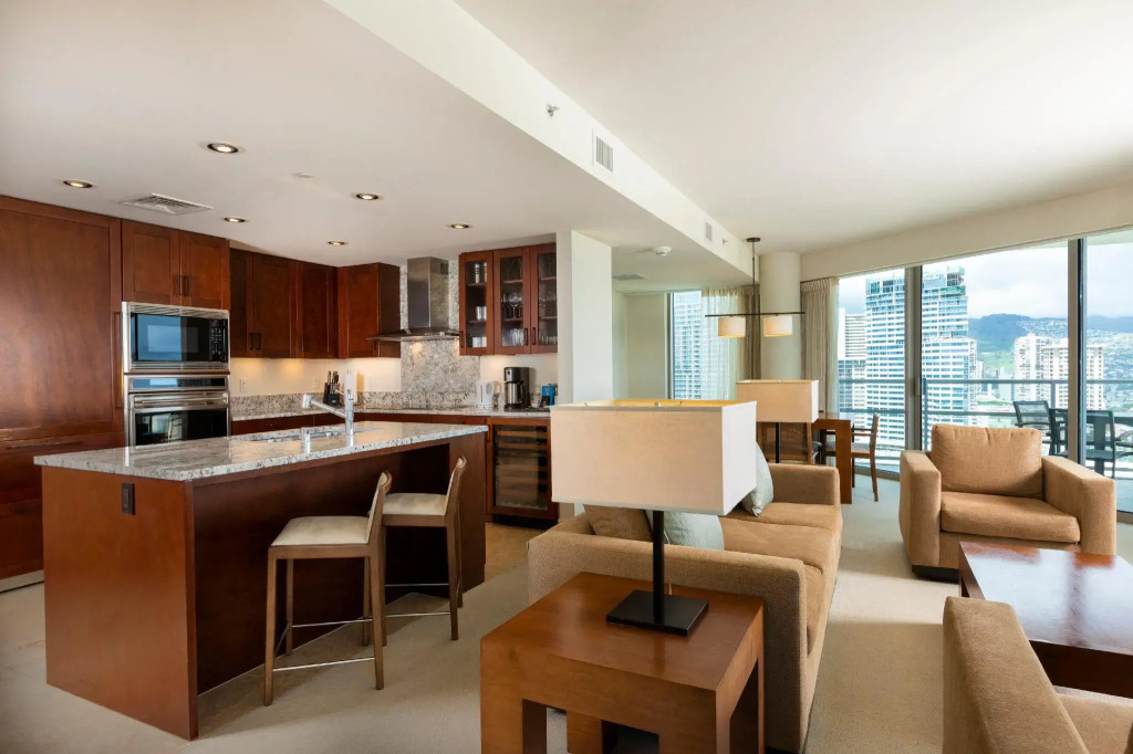 Ka Laʻi Waikiki Beach, LXR Hotels & Resorts