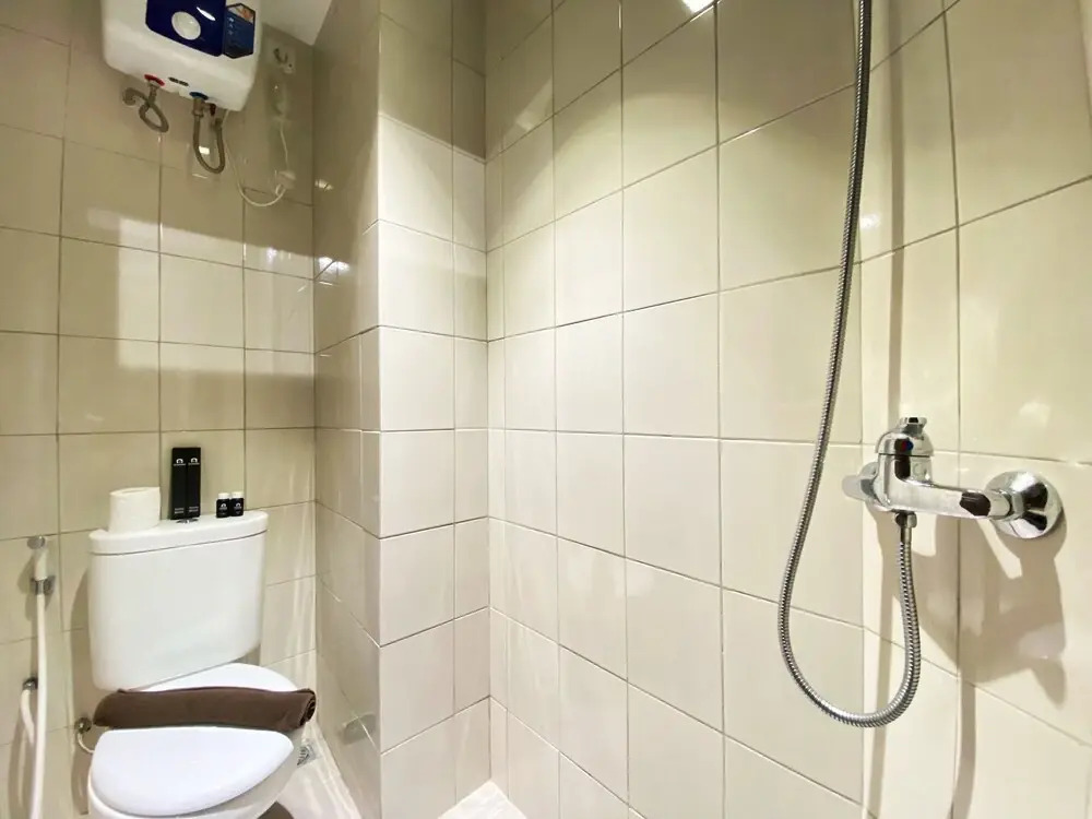 Comfort Studio Room At Mekarwangi Square Cibaduyut Apartment