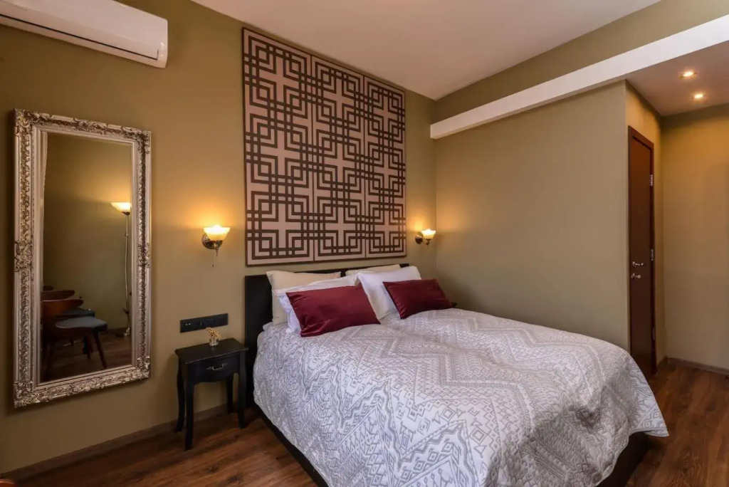 Sofia Dream Apartments - Jazzy Two Bedroom Suite