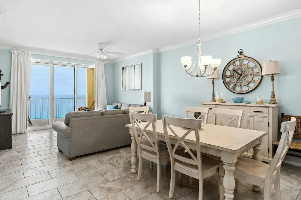 Beachfront Access, 2 Pools, Beach Service w/ Chairs Emerald Isle Resort 1308