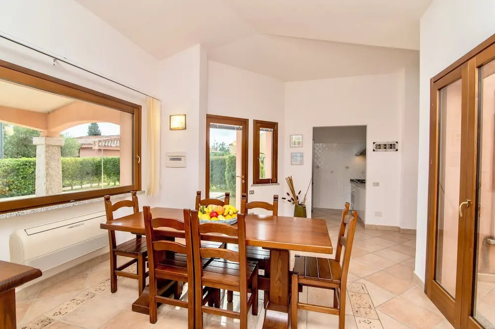 Villas with private pool in Costa Rei