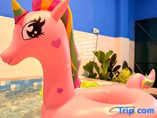 Ipoh Indoor Pool House | BBQ • Mahjong | 16 people