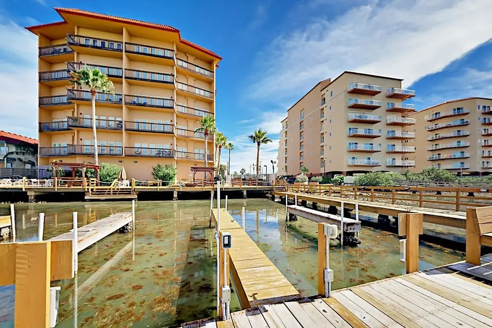 Updated Getaway W/ Pool, Hot Tub & Epic Bay Views 2 Bedroom Condo