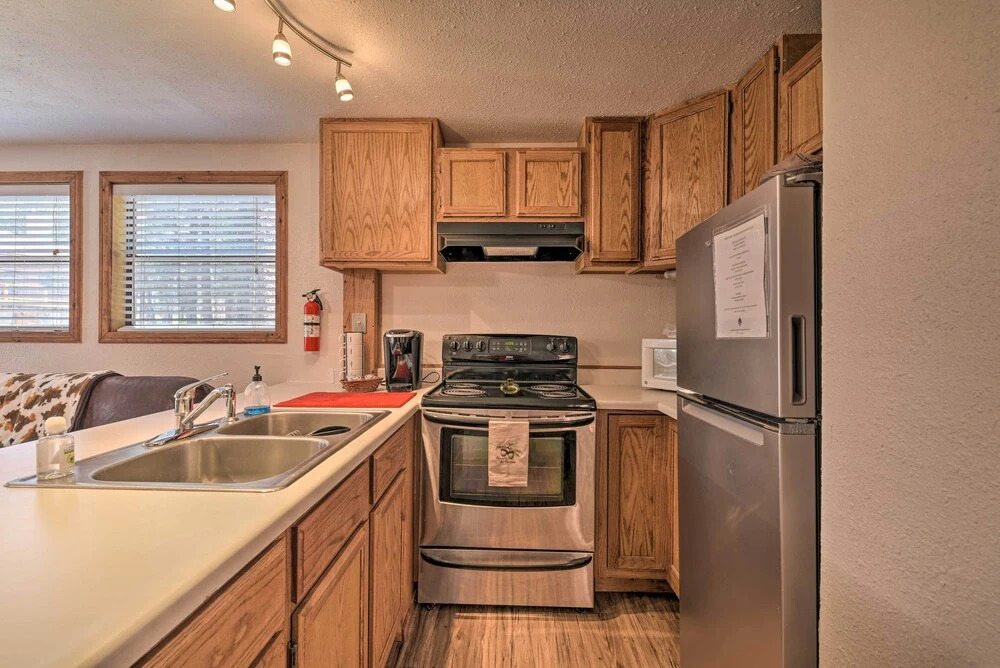 Angel Fire Mountainside Condo < 1/2 Mi to Slopes