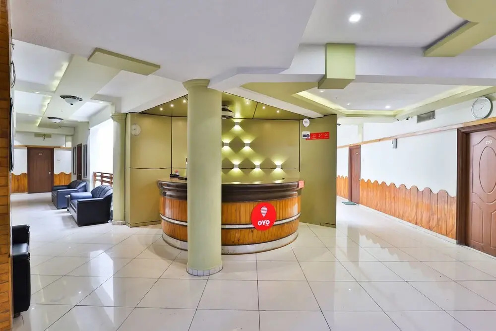 OYO 19637 Hotel Mansi Sherotene
