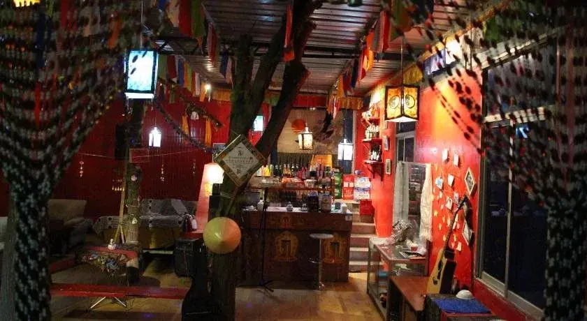 Qicaidanxia International Youth Hostel