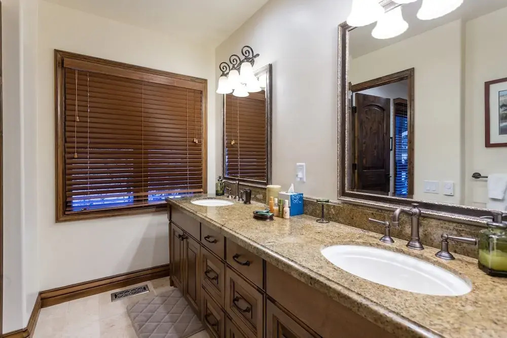 Ridgepoint at Deer Valley Resort - Three Bedroom with Hot Tub #124 3 Condo