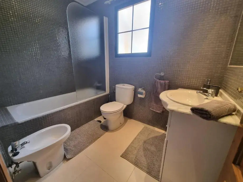 4 Bedroom Modern Villa Private Pool Campoamor 800m from Beach