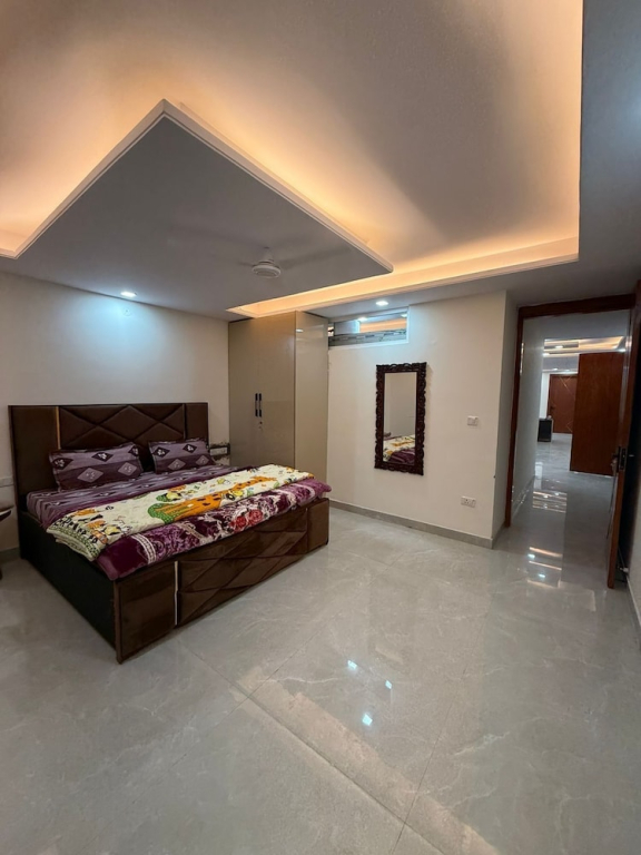 Stella Homestay Near Yashobhoomi with Rooftop