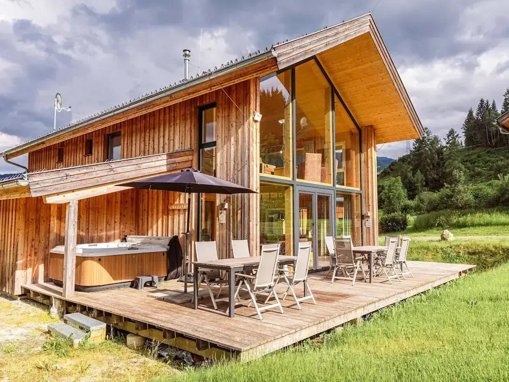 Luxurious Chalet in Sankt Georgen ob Murau with Hot Tub