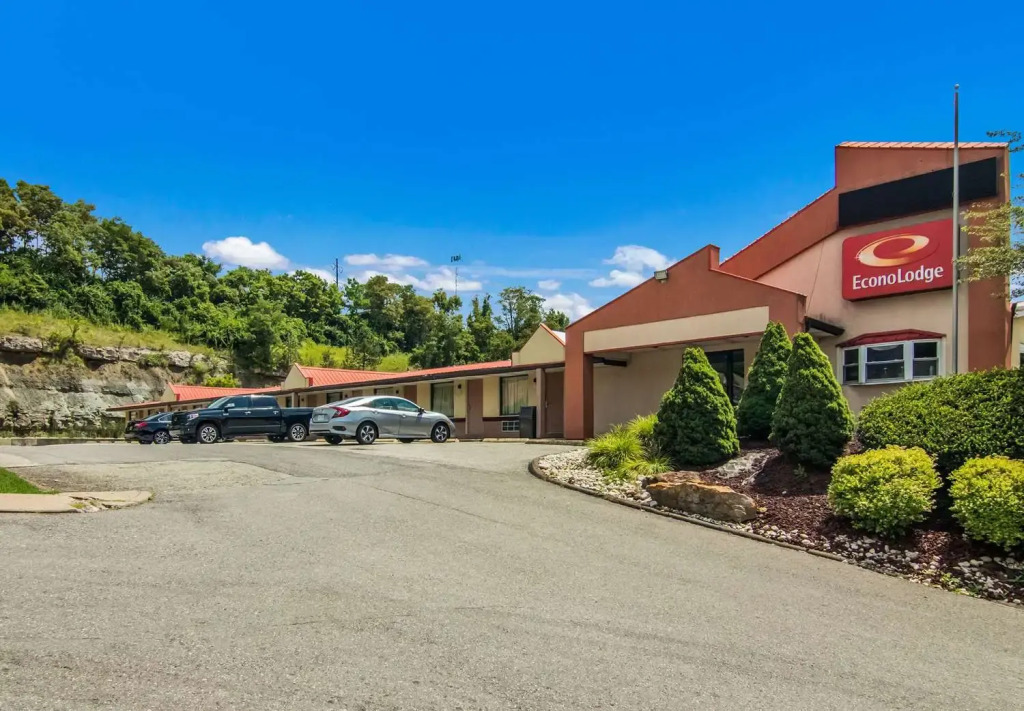 Econo Lodge Pittsburgh