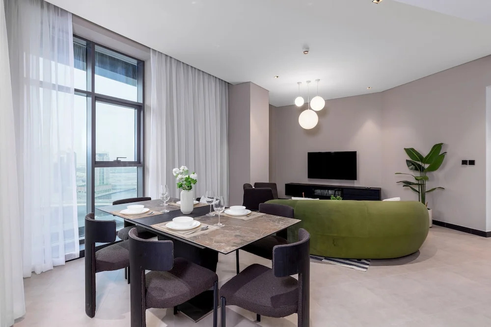 Waves - Seaside Splendor 2BR in Dubai's Business Bay