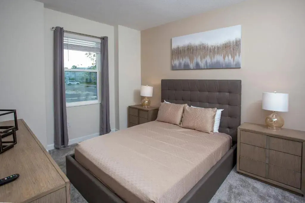 Stunning 8 Bd W/ Pool Close To Disney 2887