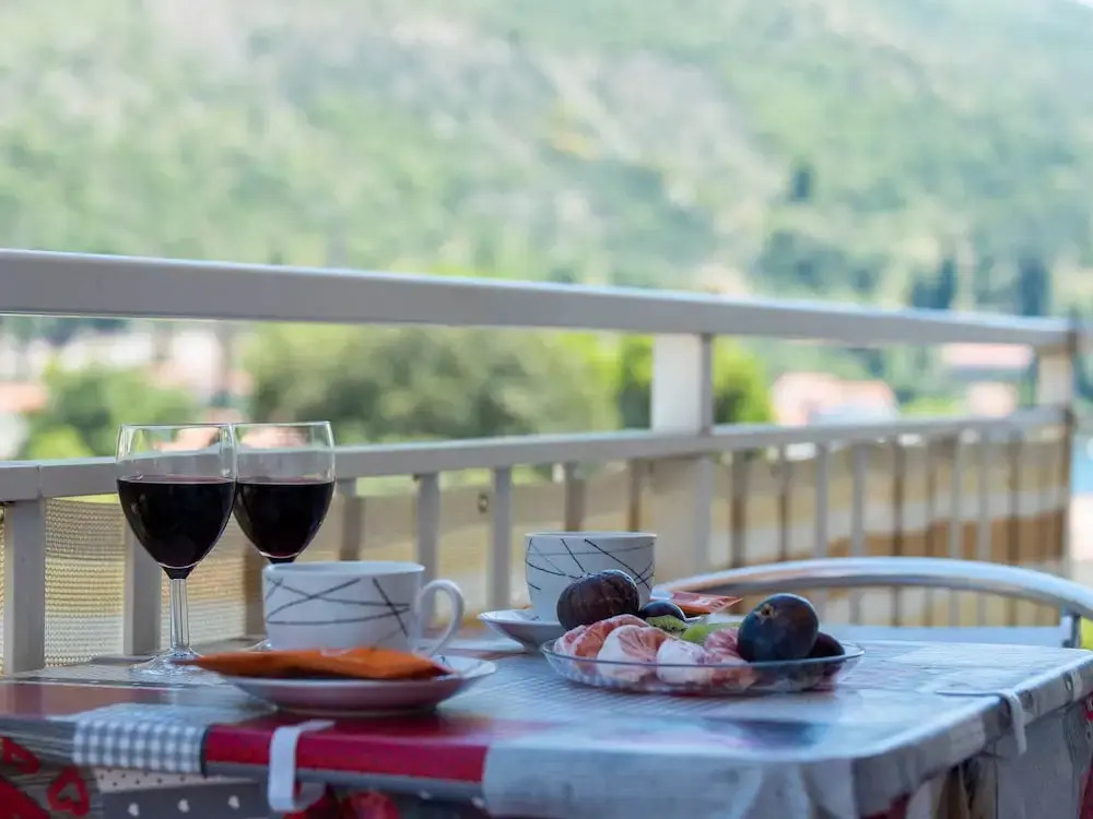 Apartments Njiric