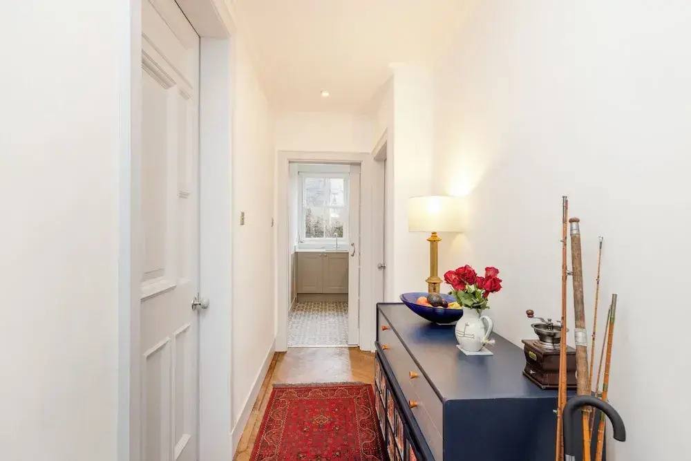 Spacious 2-Bedroom Ground Floor Flat