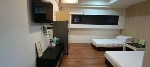 EZ Stay Hotel
