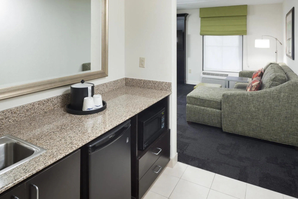 Hampton Inn & Suites Gainesville Downtown University