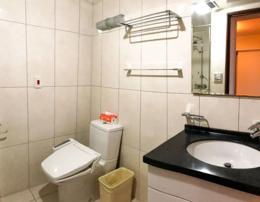 Q Square Apartment