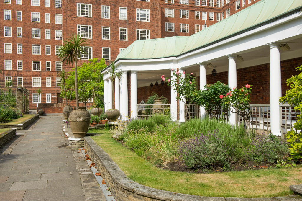 Dolphin House - Serviced Apartment Living In London