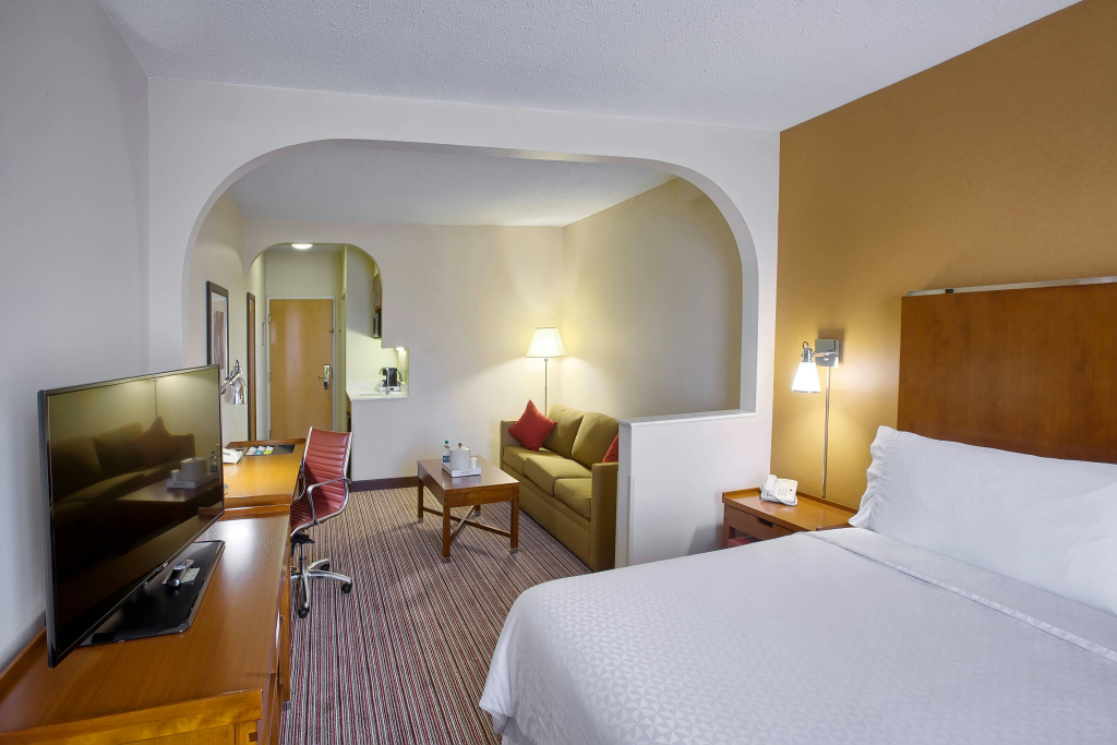 Four Points by Sheraton Charlotte/Pineville