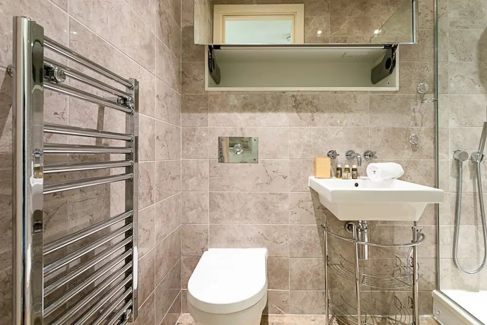 Holborn Flat With Green Views