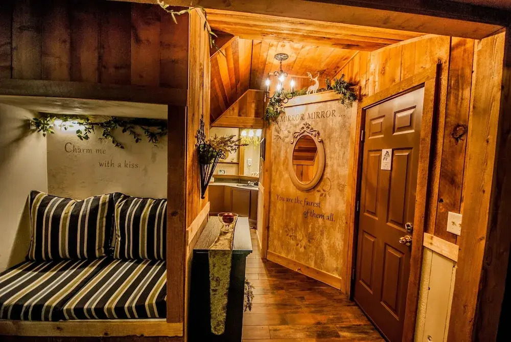 The Anniversary Inn - South Temple