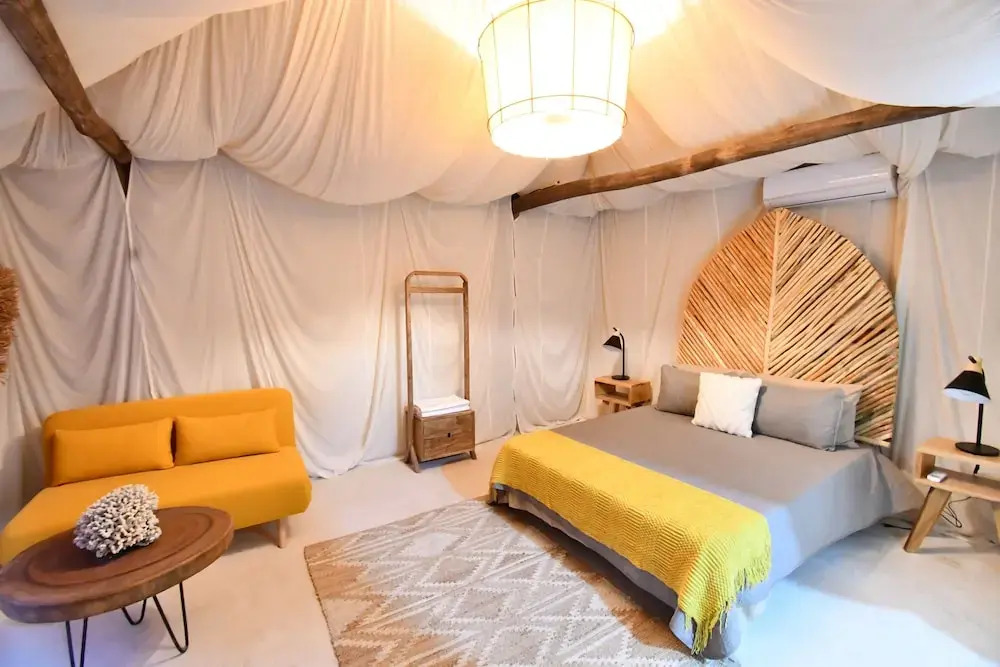 Arena y Mar Seaside Glamping