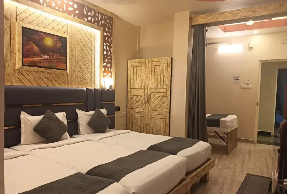 Hotel Comfort and Terrace Lounge