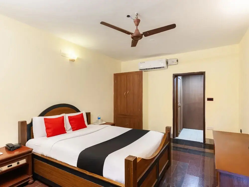 Capital O 40116 Sea Breeze Resort