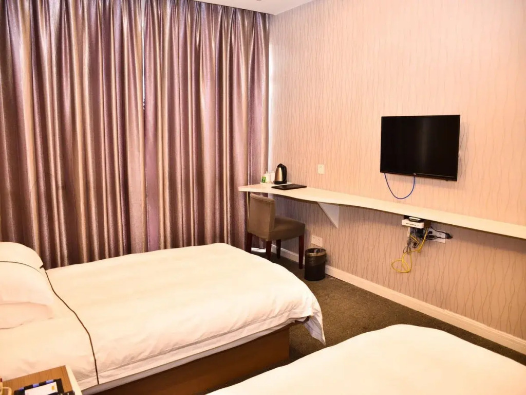 Super 8 Hotel Yiwu Binwang