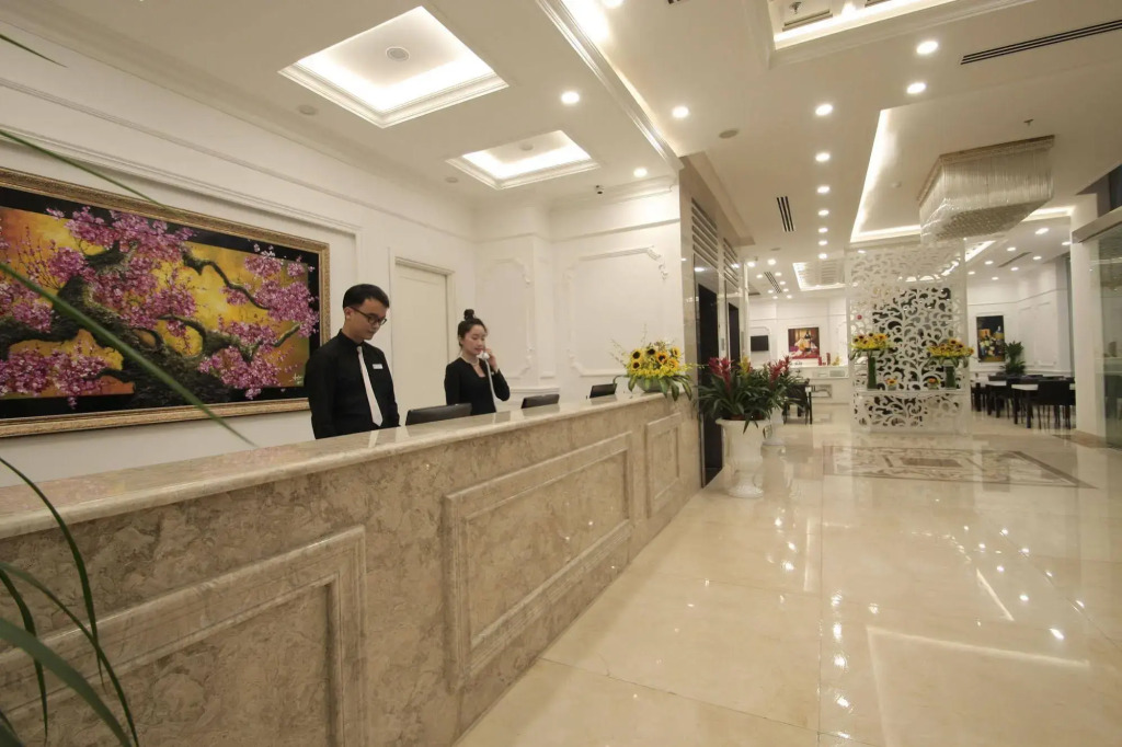 Le Duy Grand Hotel