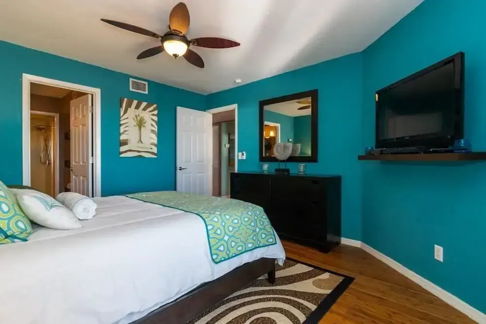 Bridgeport Condo 209