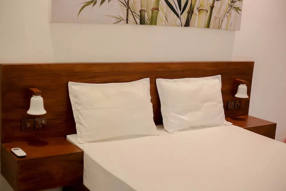 The Regent Grand Hotel - Galle Face