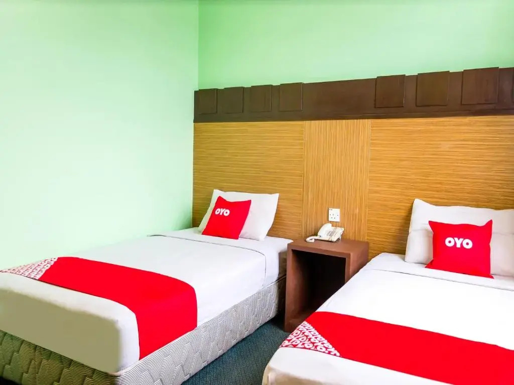 OYO 89408 Royal Hotel