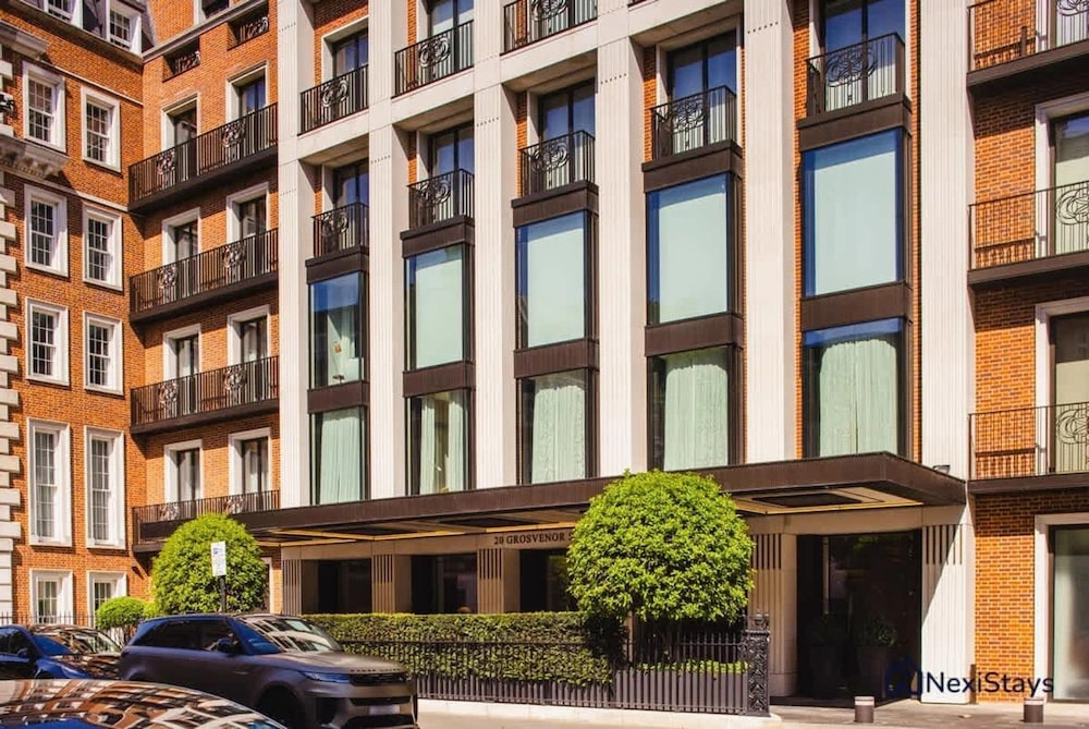 5 Mins Walk to Selfridges Mayfair Getaway