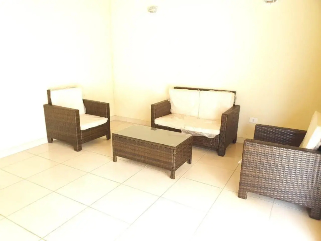 Lindo apto com 3 quartos, apenas 1 quadra da praia das Toninhas