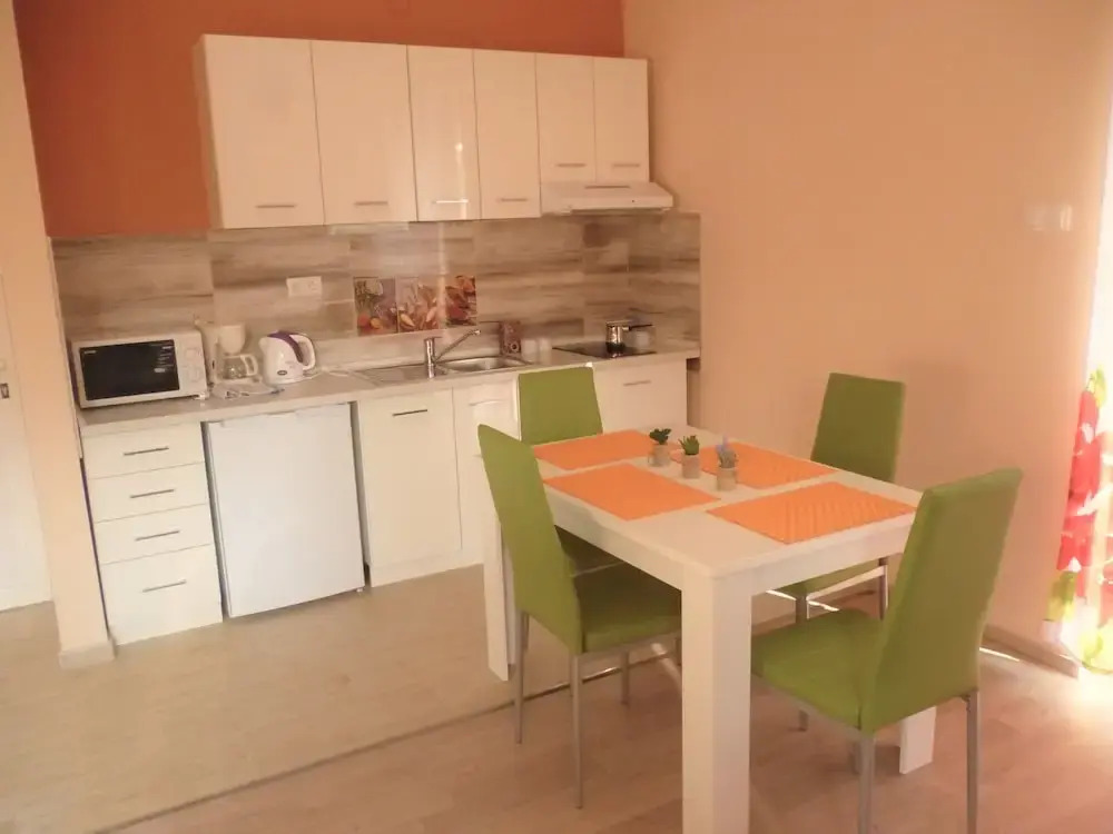 Apartments Lea by the Pebble Beach Jaz