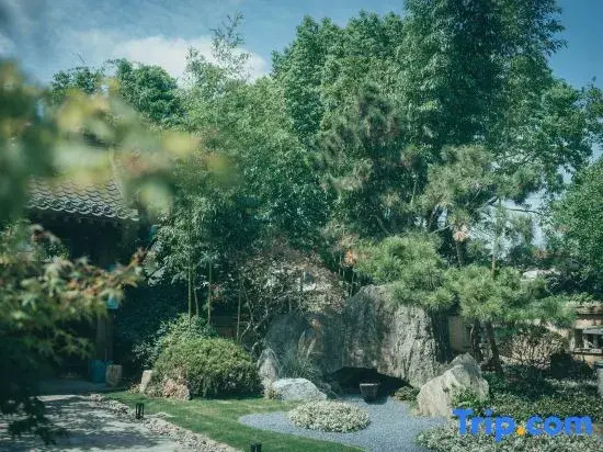 Yangzhou Tangcheng Shuiyun Resort Hotel
