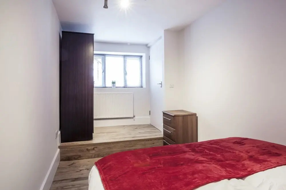 Bright Mornington Avenue Apartment II- KDW02