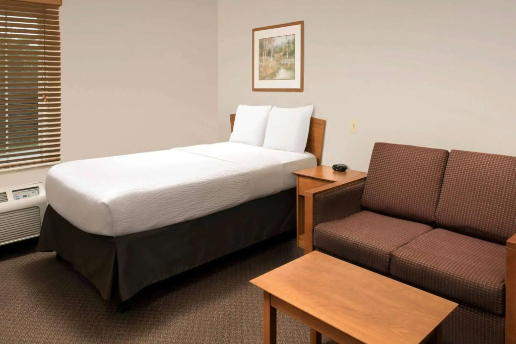 WoodSpring Suites Spartanburg - Duncan