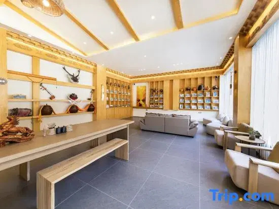 Zen · Ancient Tree Oxygen-rich Manor (Batang Ancient Tree Wishing Place Store)