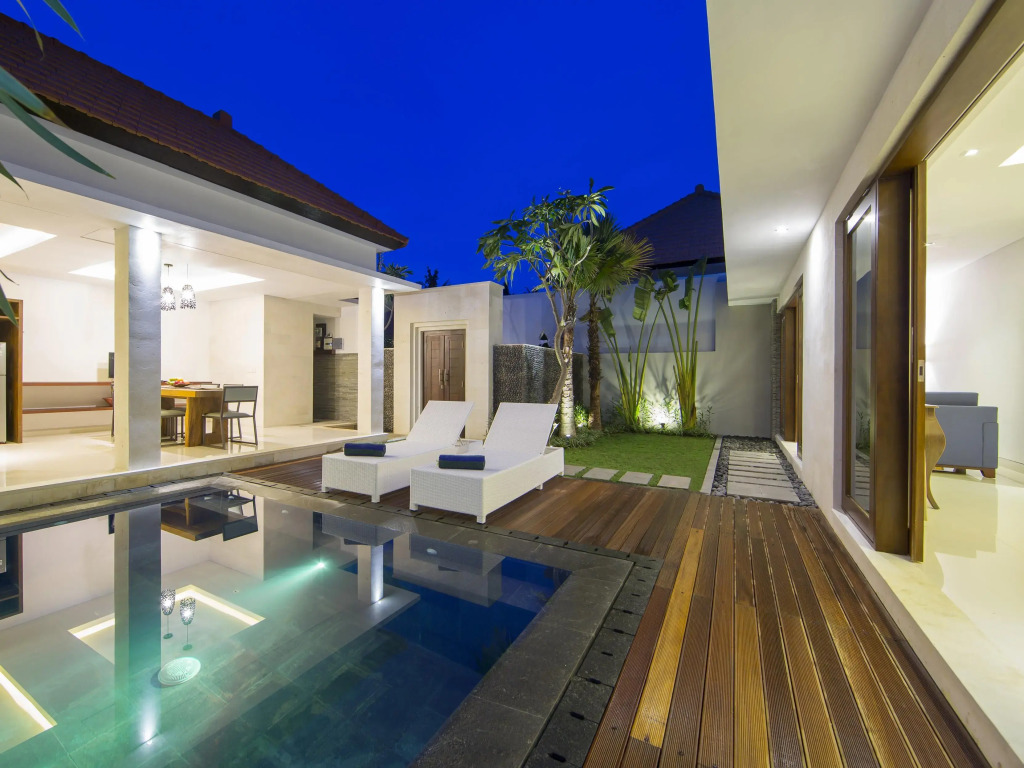 Odika Lovina Villas